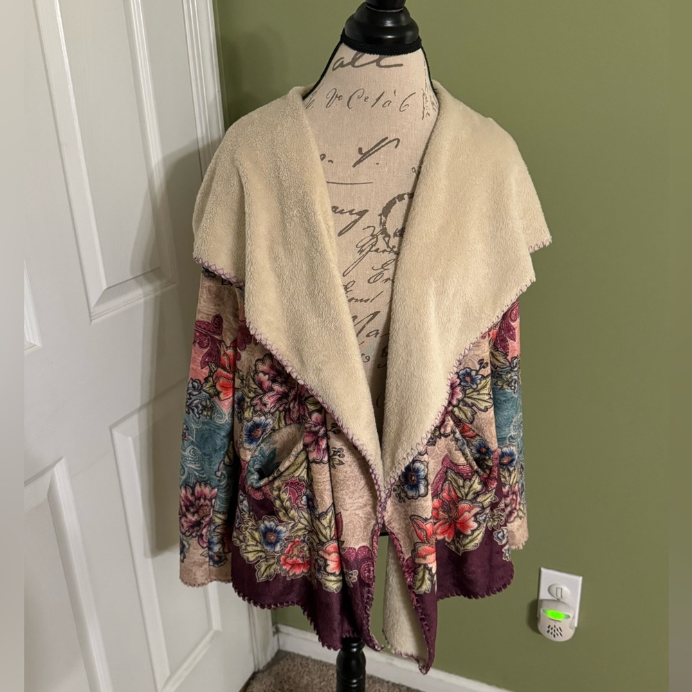 Biya Johnny Was Ledona sherpa floral cardigan - Picture 3 of 13